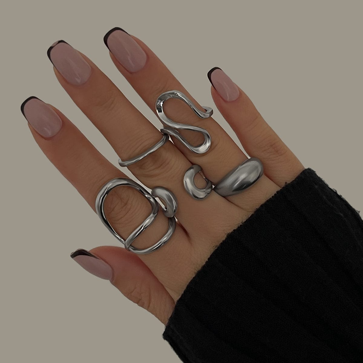 Geometric 5pcs Hollow Curved Pattern Stackable Ring Set