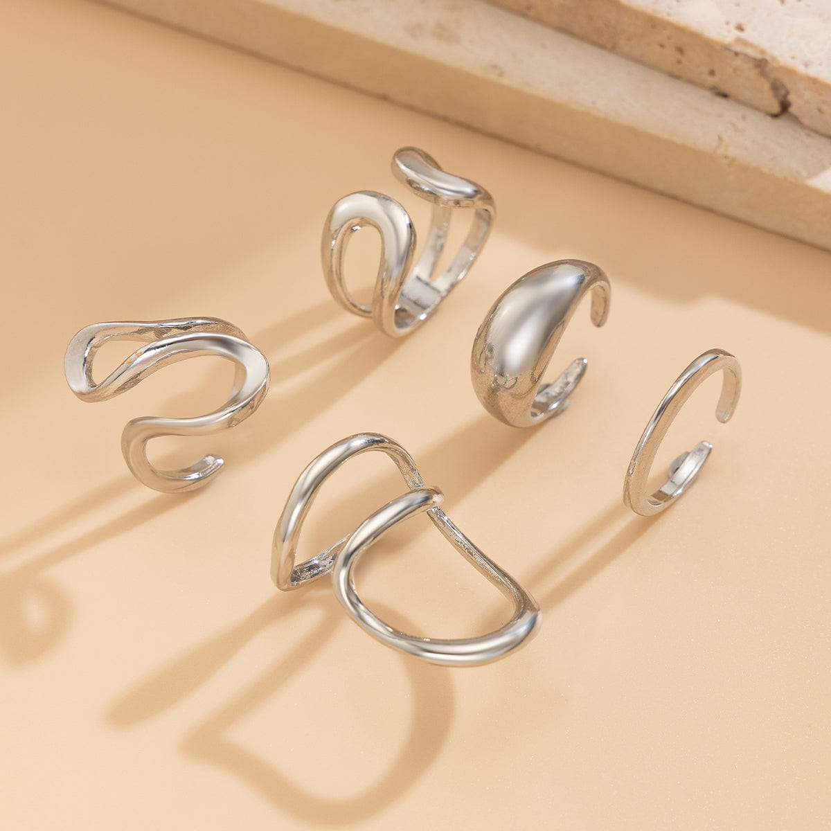 Geometric 5pcs Hollow Curved Pattern Stackable Ring Set