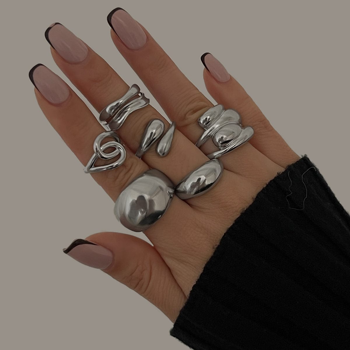 Geometric 6pcs Chunky Wave Hollow Pattern Stackable Ring Set