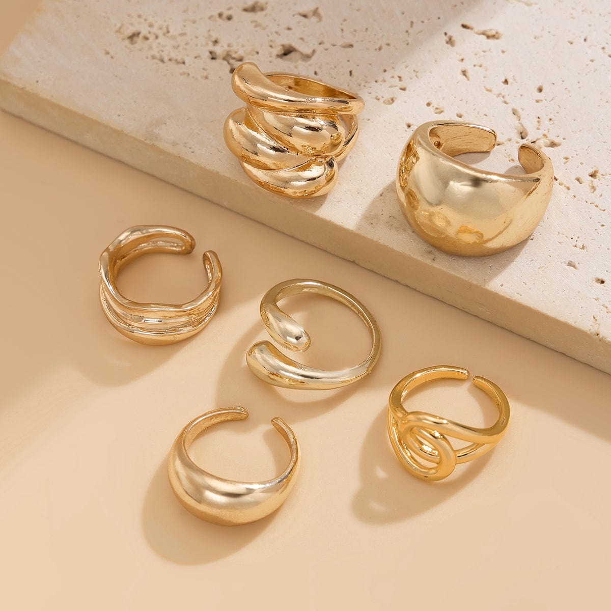 Geometric 6pcs Chunky Wave Hollow Pattern Stackable Ring Set