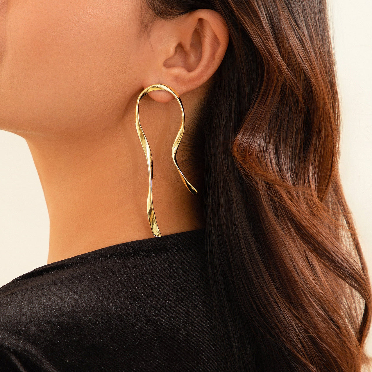 Geometric Abstact Ribbon Pattern Earrings