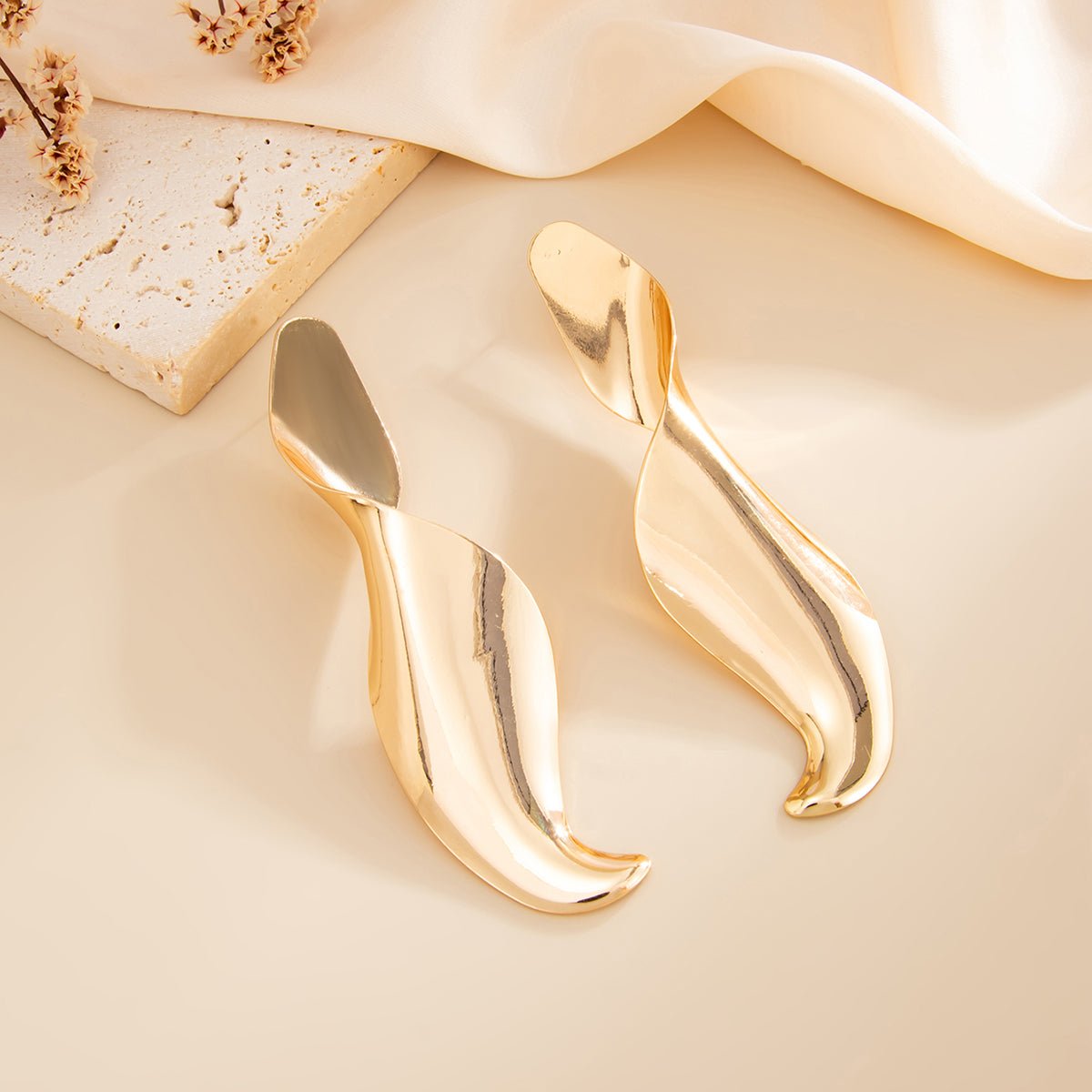 Geometric Abstract Curved Ribbon Earrings - ArtGalleryZen