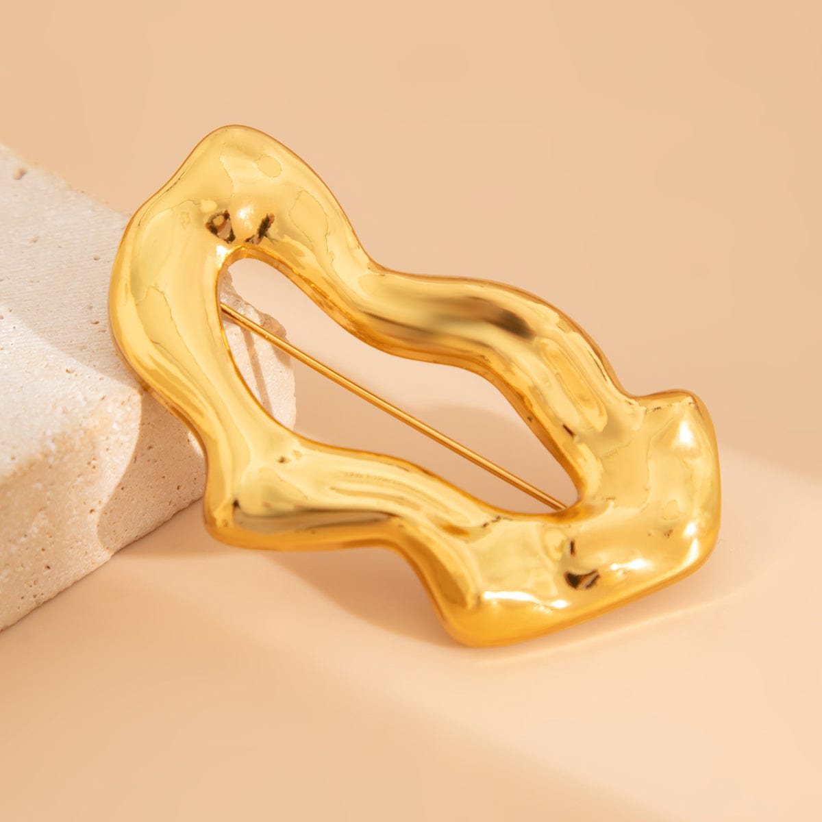 Geometric Abstract Flow Water Pin Brooch - ArtGalleryZen