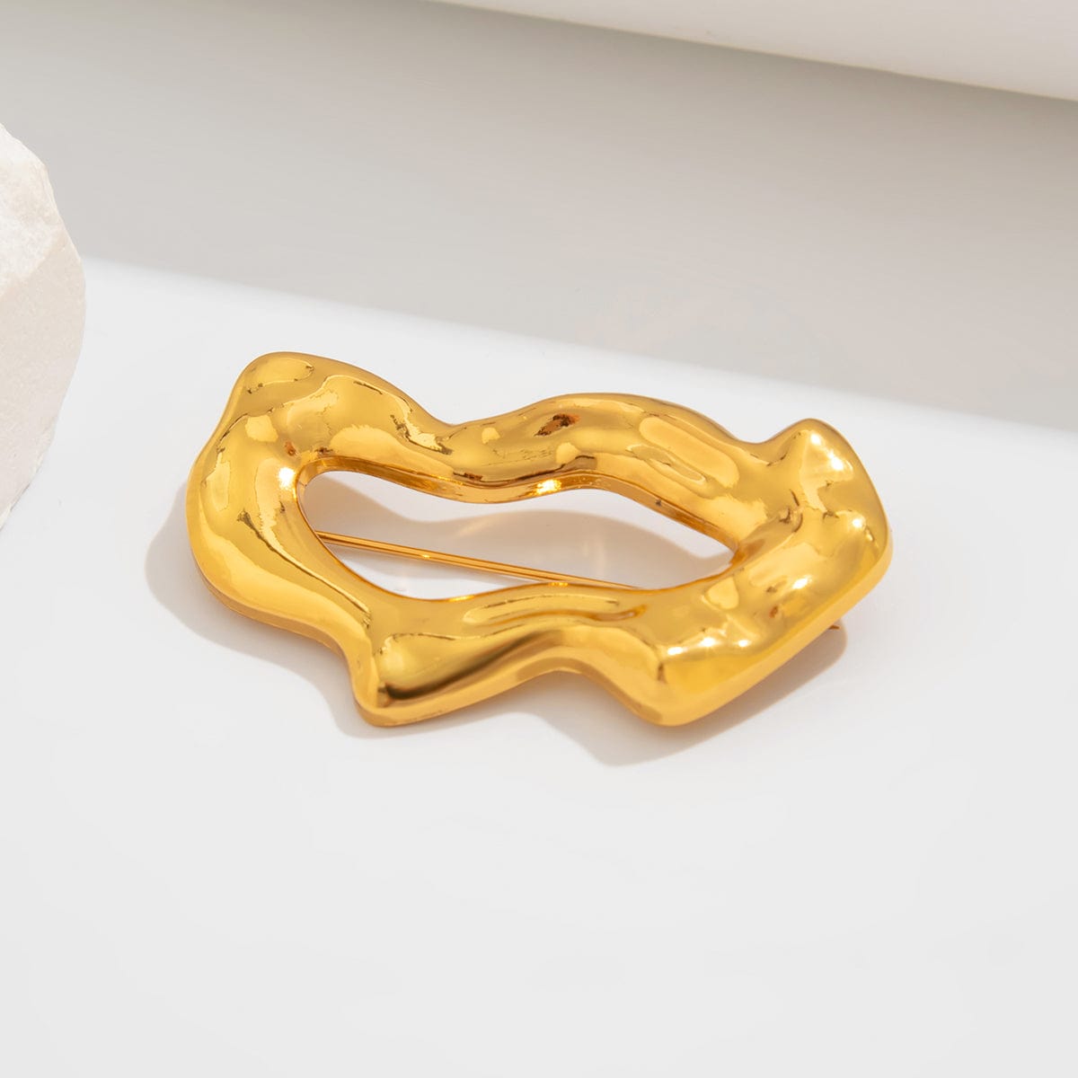 Geometric Abstract Flow Water Pin Brooch - ArtGalleryZen