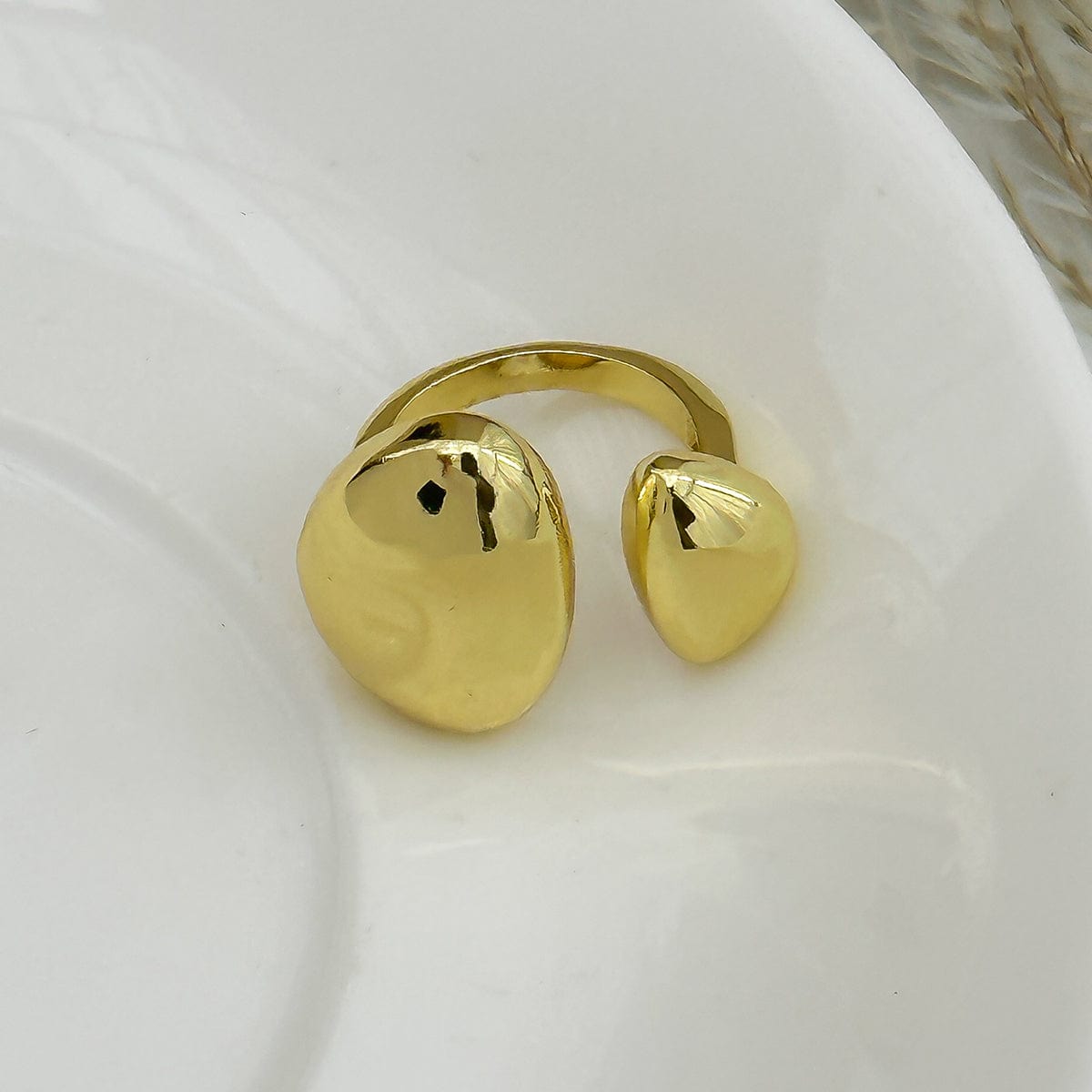 Geometric Chunky Asymmetric Pattern Open Ring - ArtGalleryZen