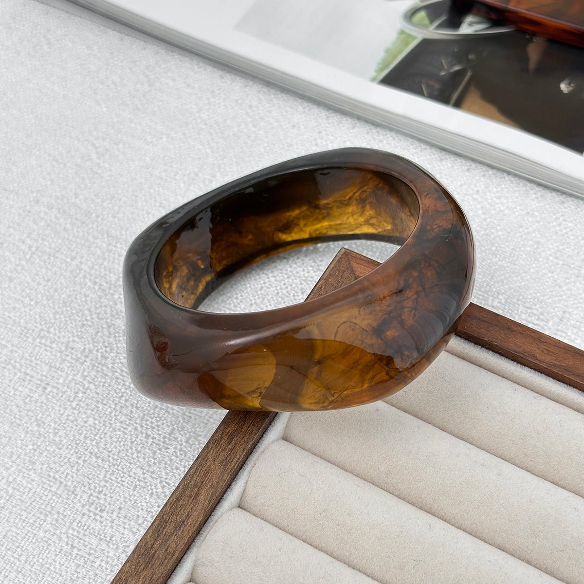 Geometric Chunky Gradient Resin Bangle Bracelet - ArtGalleryZen