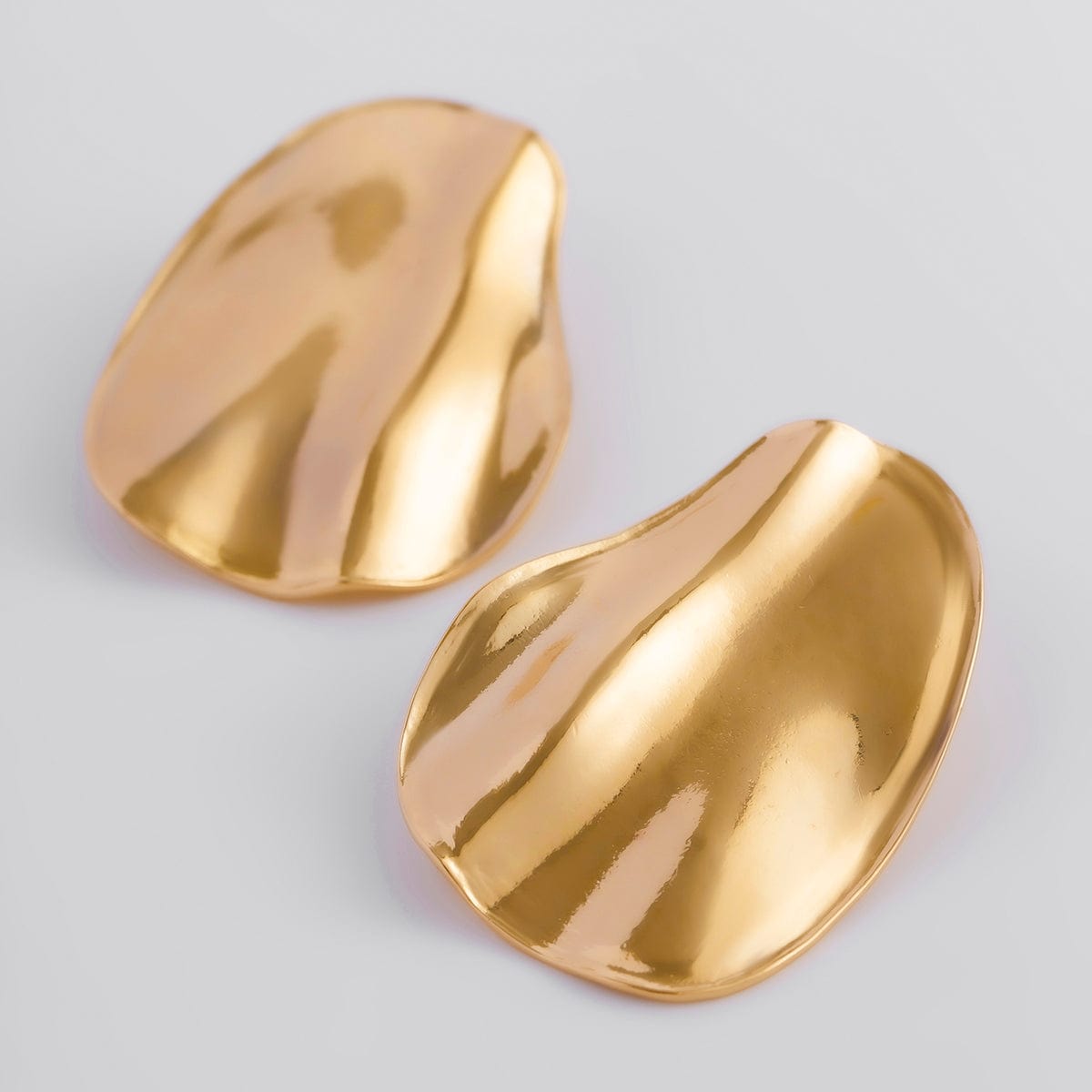 Geometric Chunky Pleated Oval Earrings