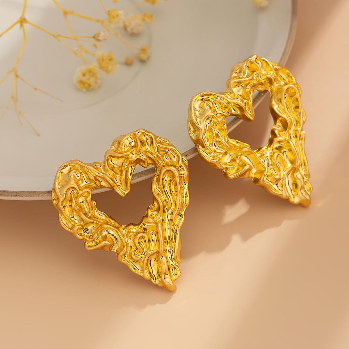 Geometric Chunky Textured Hollow Heart Earrings - ArtGalleryZen