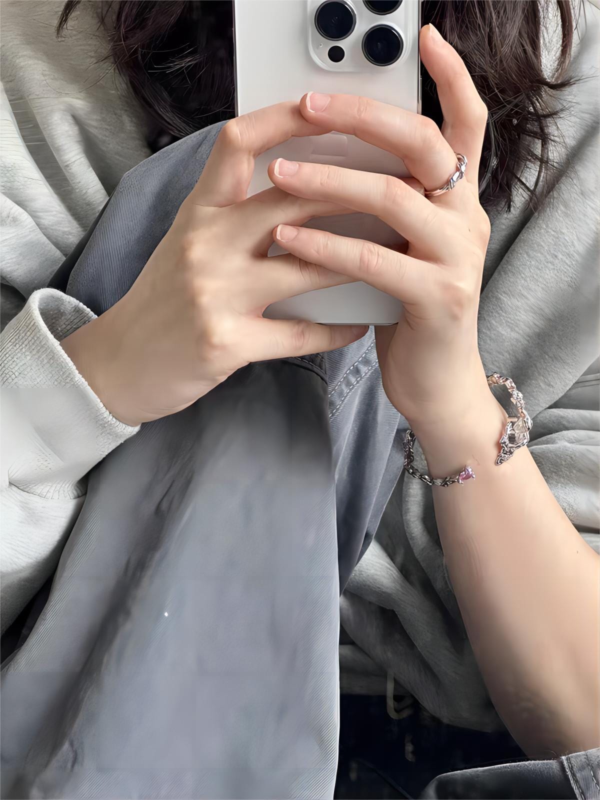 Geometric Crystal Heart Bangle Bracelet - ArtGalleryZen