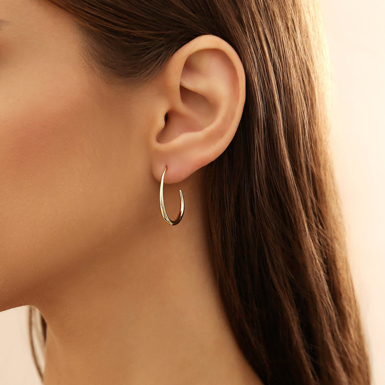 Minimalist Gold Plated Oval Hoop Earrings - ArtGalleryZen