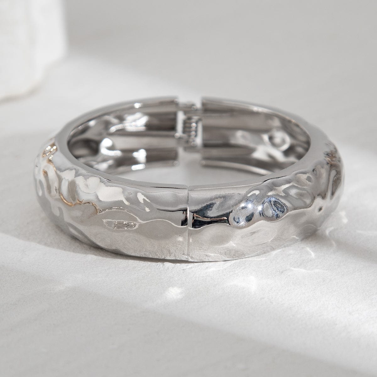 Geometric Gold Silver Plated Glossy Textured Bangle Bracelet - ArtGalleryZen