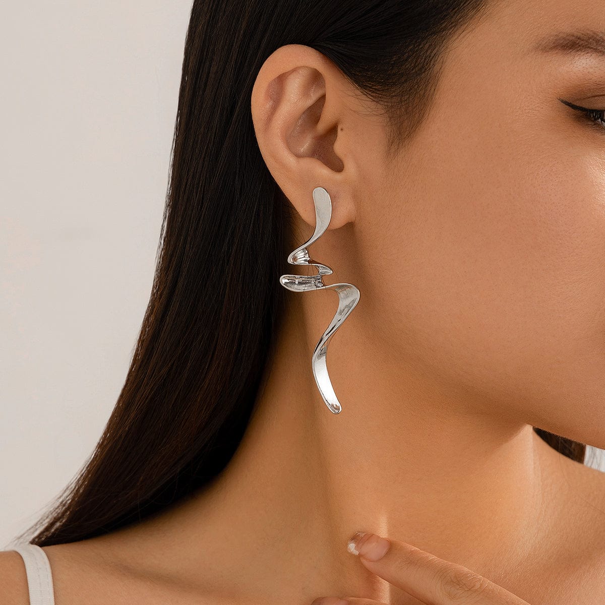 Geometric Gold Silver Tone Curved Ribbon Earrings - ArtGalleryZen