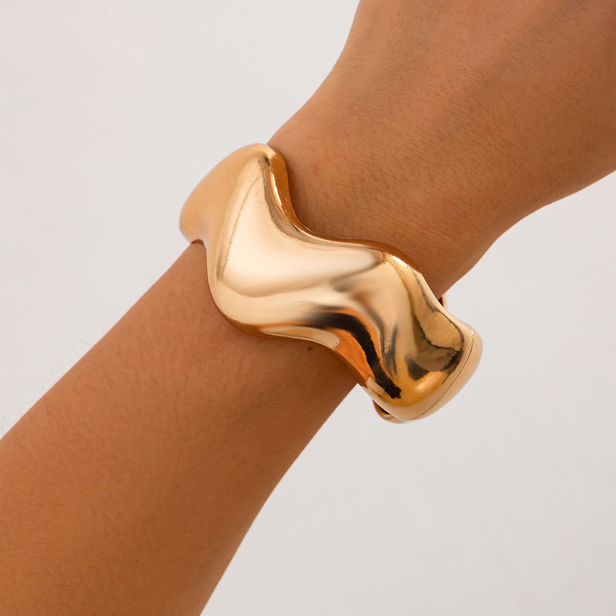 Geometric Gold Silver Tone Glossy Wave Bangle Bracelet - ArtGalleryZen