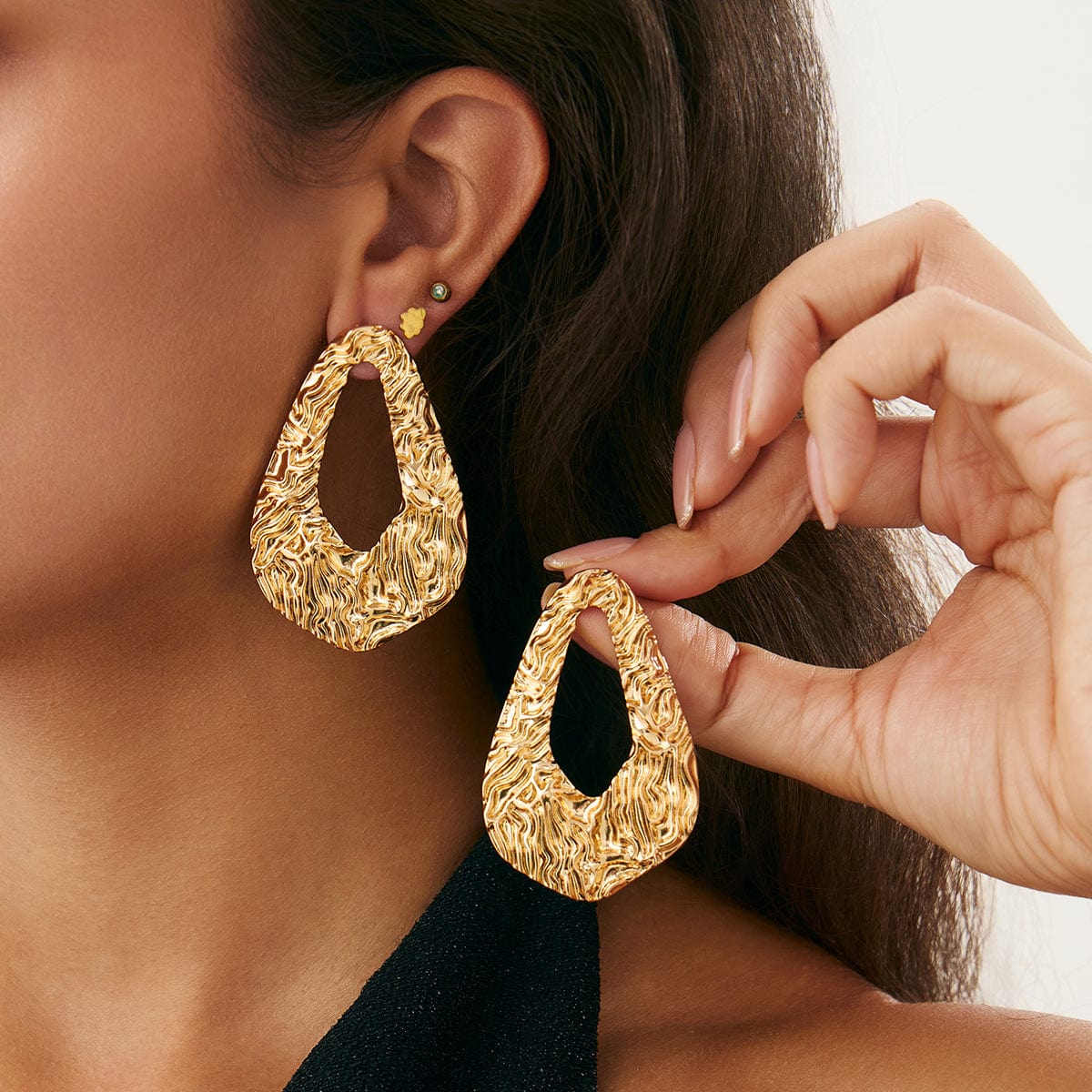 Geometric Hollow Pleated Waterdrop Stud Earrings - ArtGalleryZen