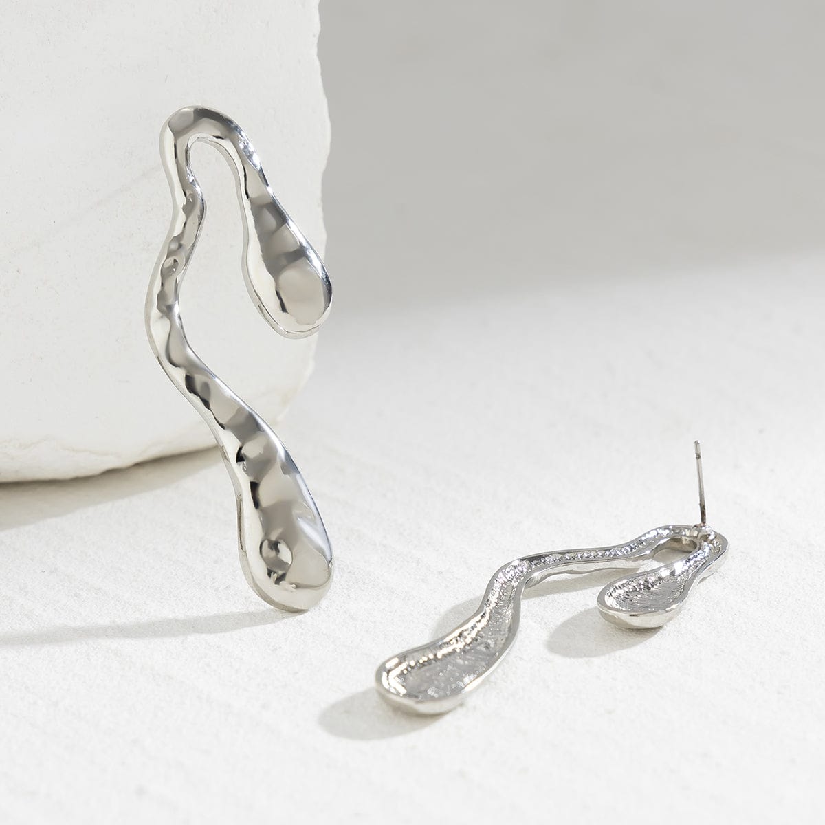 Geometric Irregular Hammered Flow Waterdrop Earrings