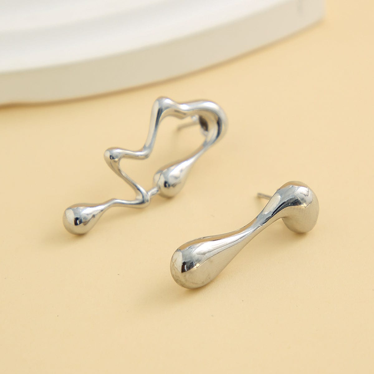 Geometric Irregular Melting Waterdrop Asymmetrical Earrings