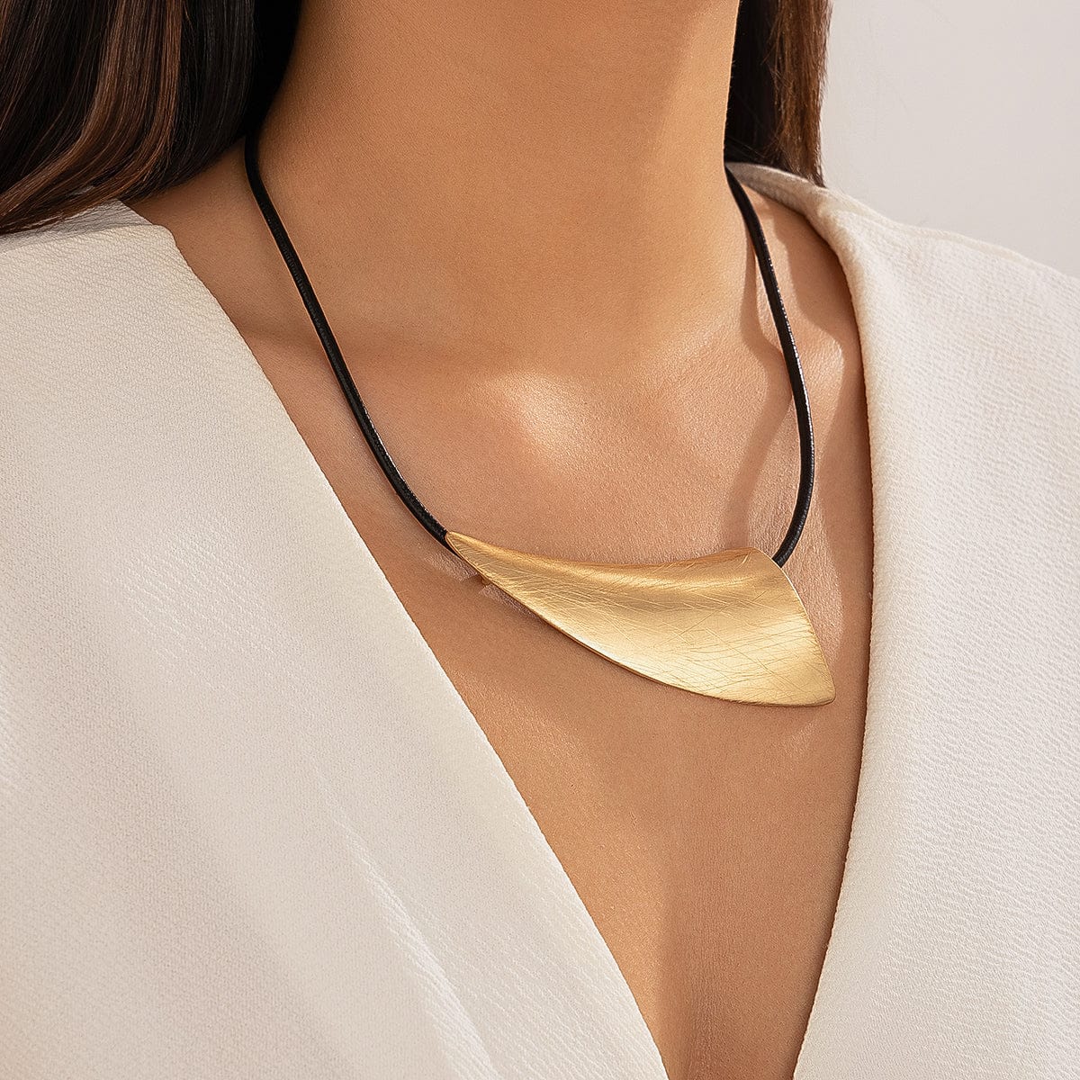 Geometric Irregular Triangle PU Leather Necklace