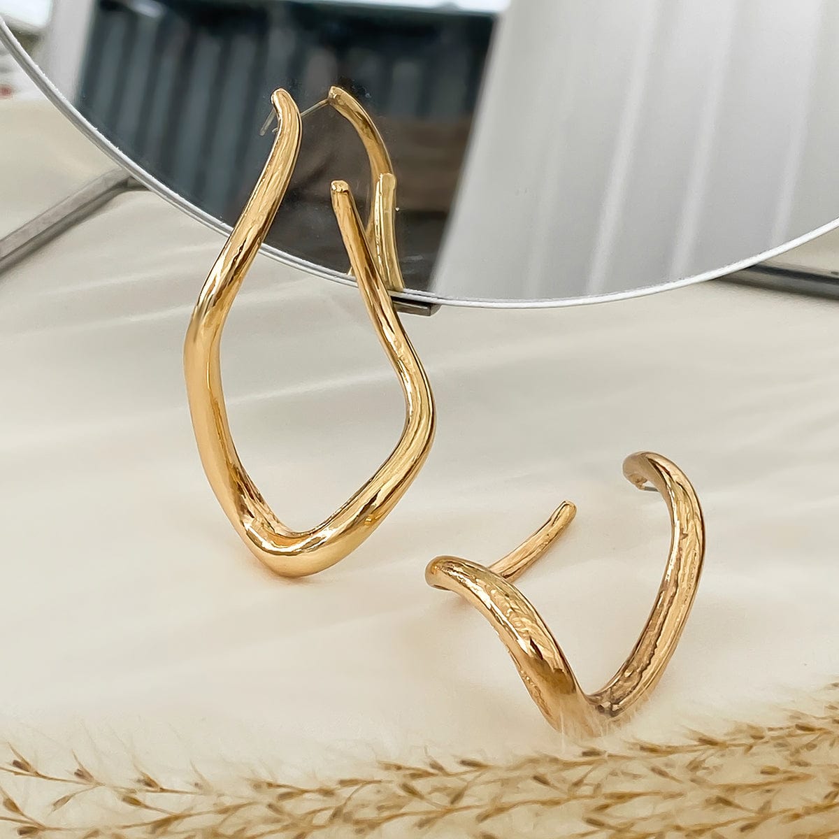 Geometric Irregular Twisted Square Hoop Earrings