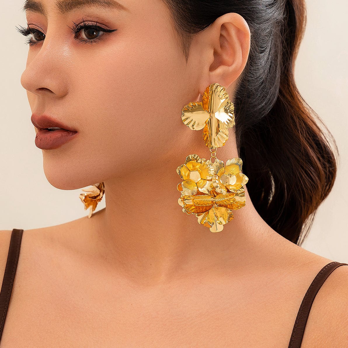 Gorgeous Leaf Flower Bouquet Dangle Earrings - ArtGalleryZen