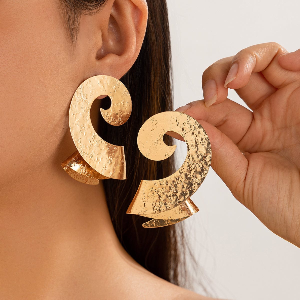 Geometric Metal Spiral Folding Pattern Earrings