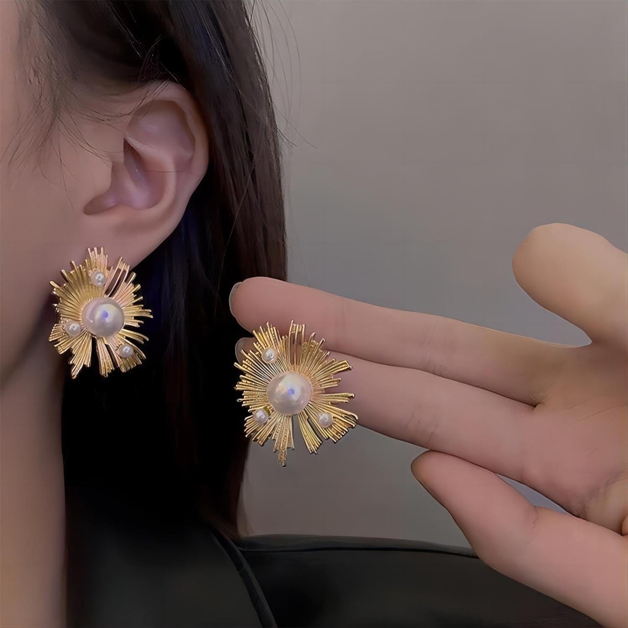 Geometric Metallic Pearl Earrings - ArtGalleryZen