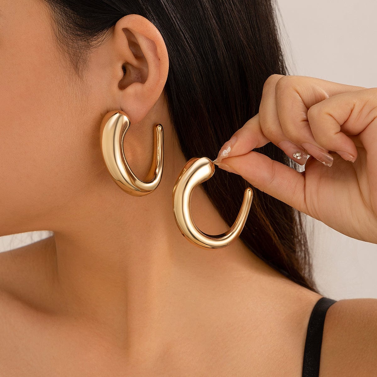 Geometric Minimalist Glossy C Shaped Earrings