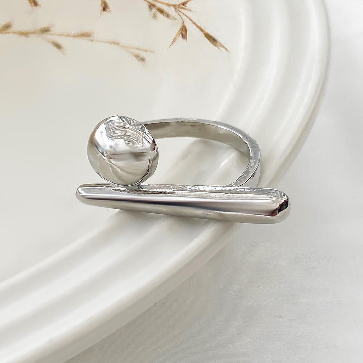 Geometric Minimalist Glossy Round Open Ring - ArtGalleryZen