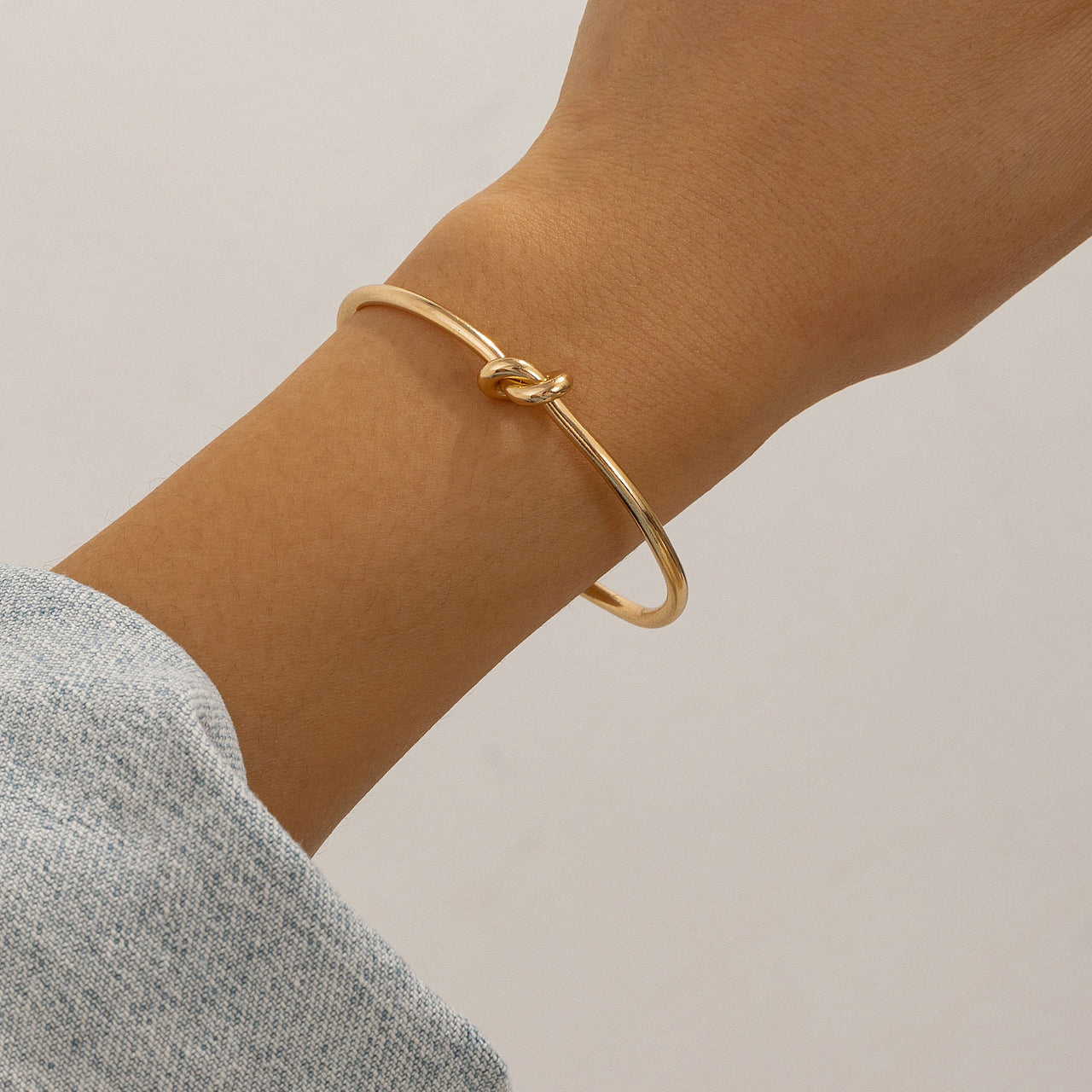 Geometric Minimalist Knotted Bangle Bracelet