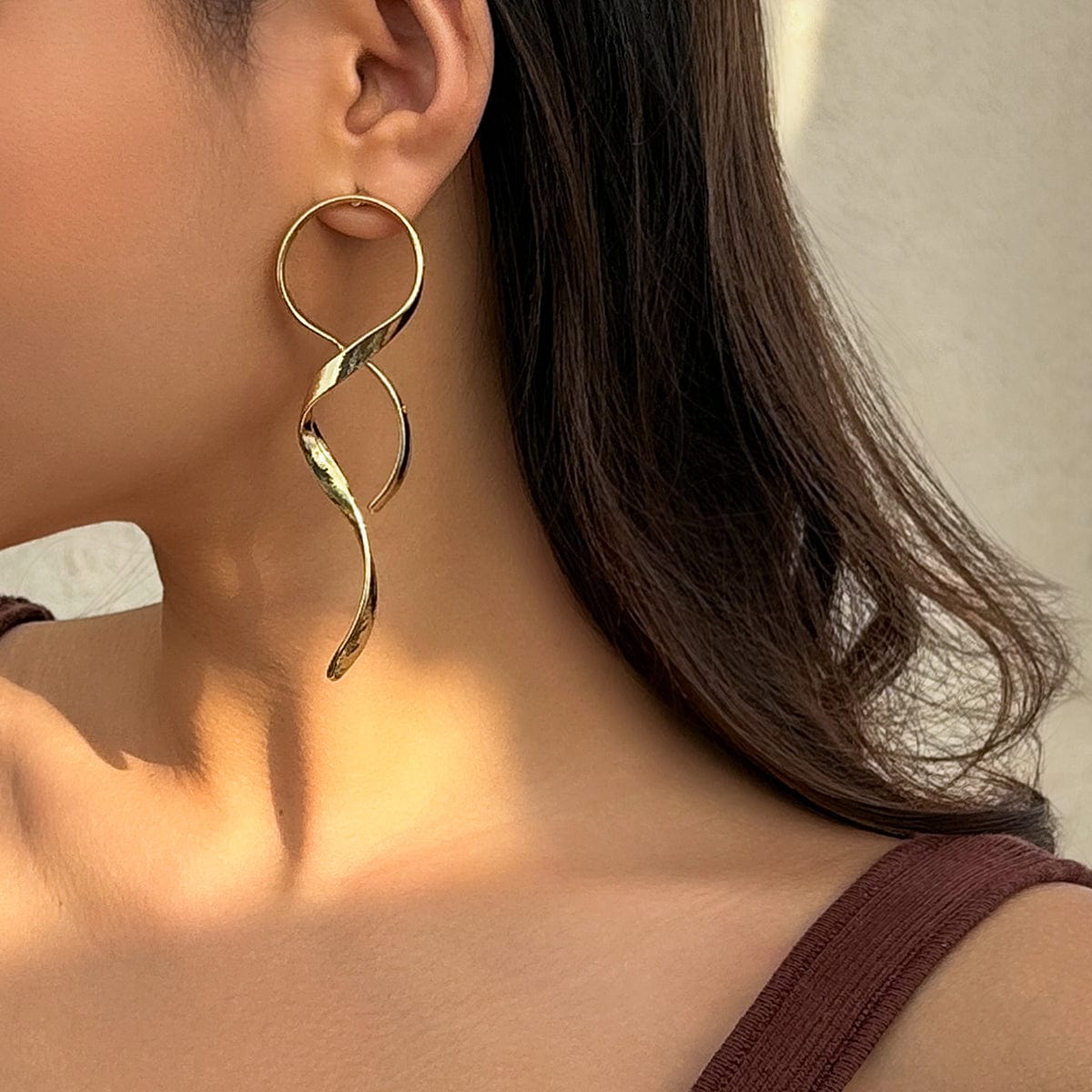 Geometric Minimalist Twisted Ribbon Earrings