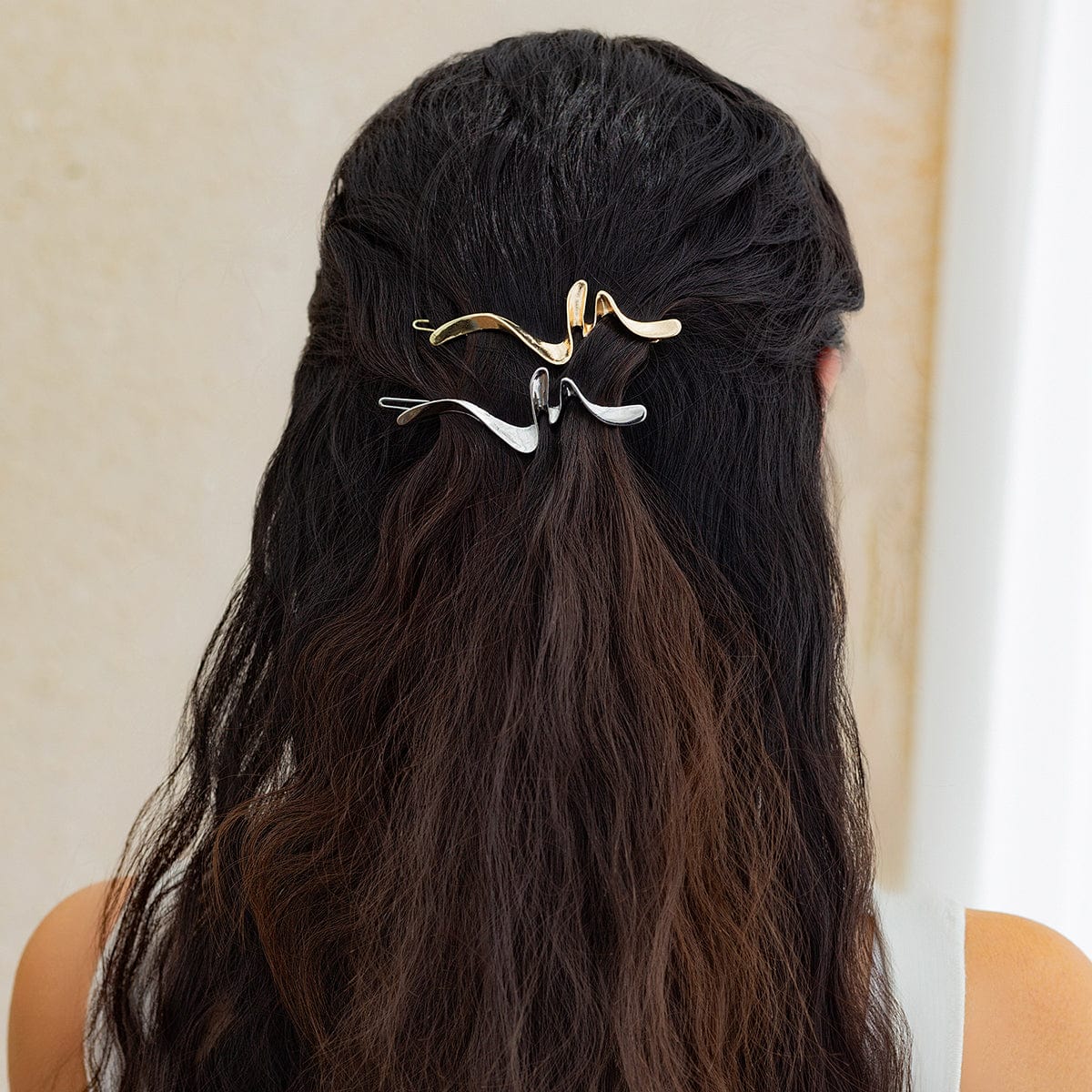 Geometric Minimlaist Curved Ribbon Pattern Hair Clip