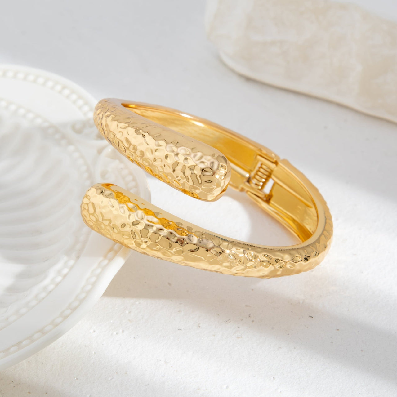 Gold Silver Tone Hammered Waterdrop Bangle Bracelet - ArtGalleryZen