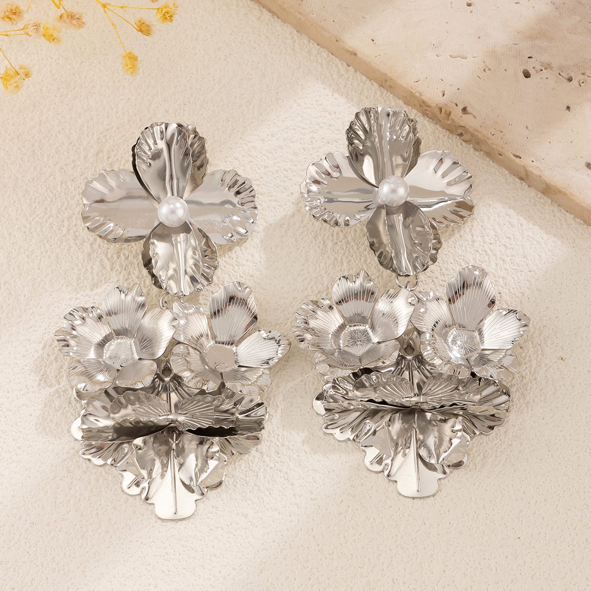 Gorgeous Dangling Pearl Flower Bouquet Earrings