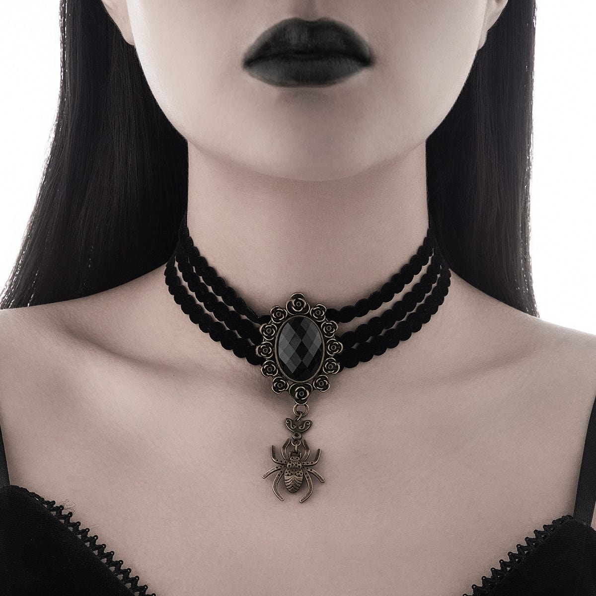 Gothic Crystal Inlaid Spider Pendant Velvet Choker Necklace