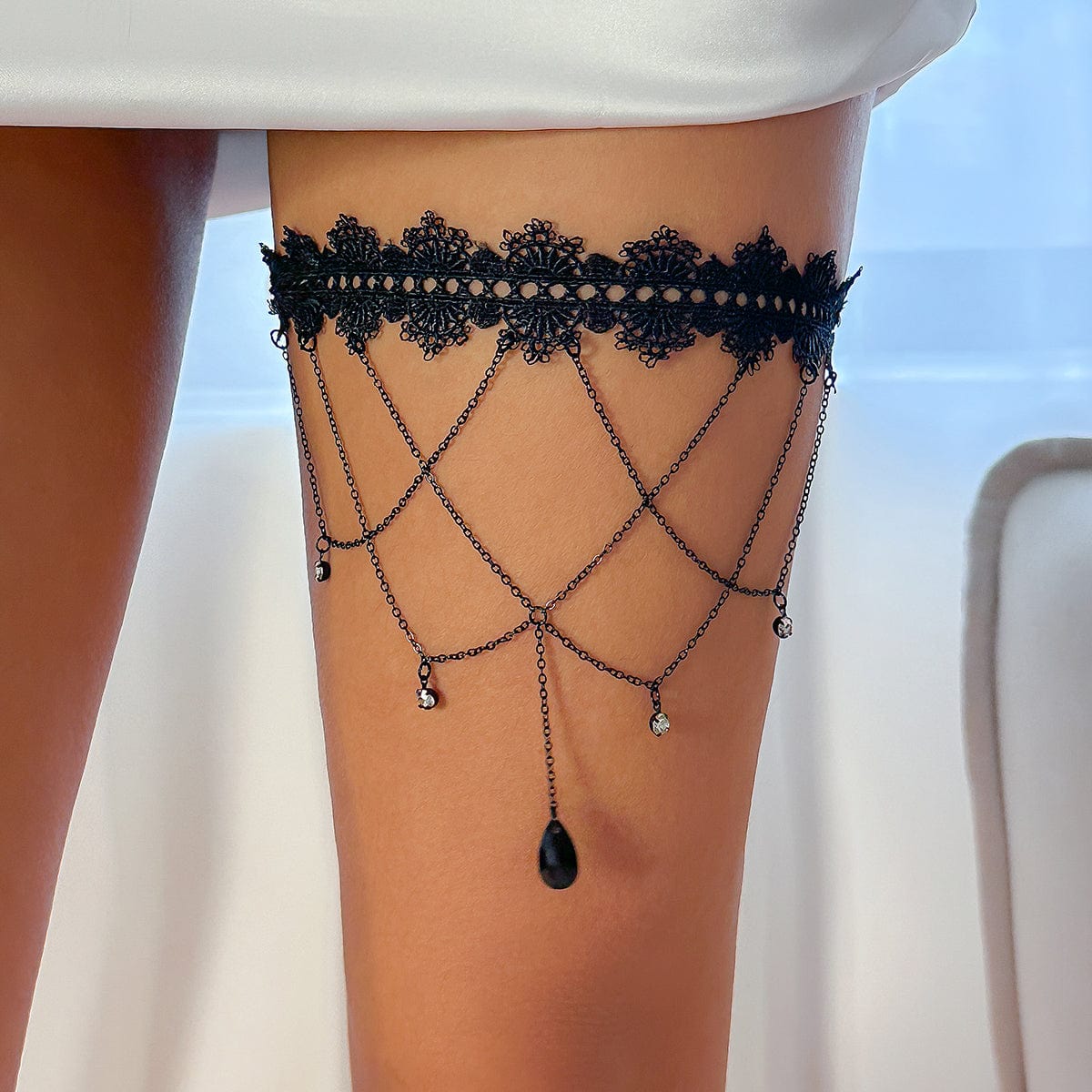 Gothic Layered Rhinestone Crystal Charm Elastic Lace Thigh Leg Chain