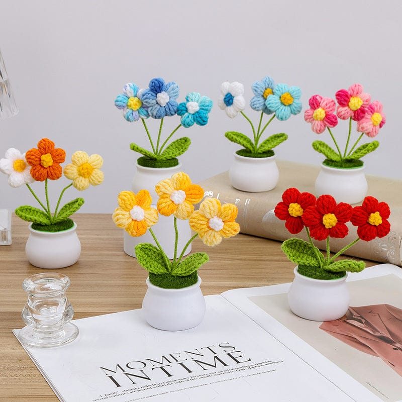 Handmade Crochet Potted Daisy Flower - ArtGalleryZen