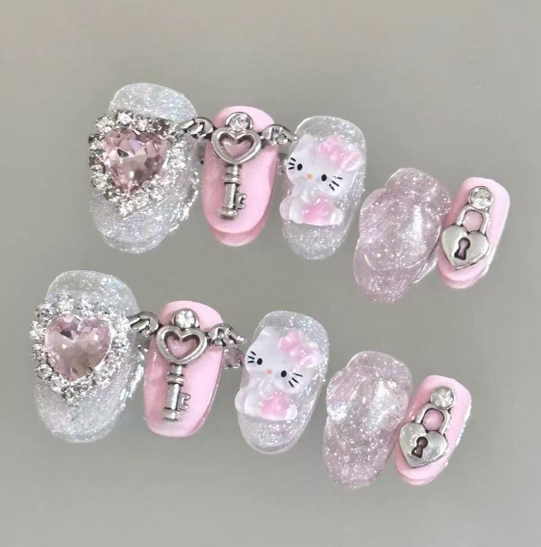 Handmade Hello Kitty Rhinestone Heart 3D Press on Nails Short False Nail - ArtGalleryZen