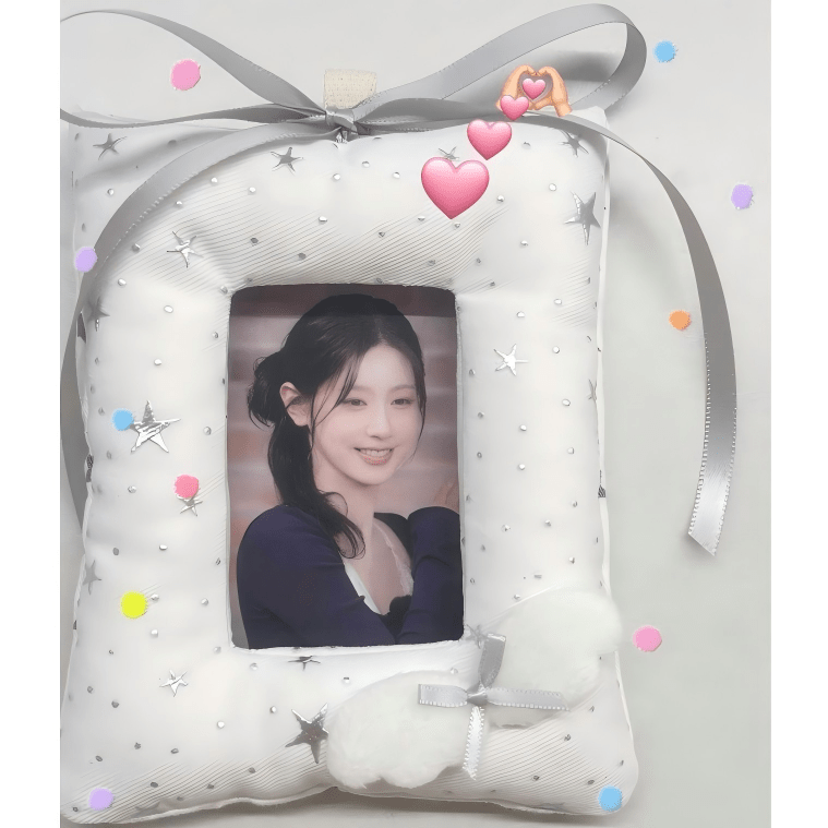 Handmade Wing Star Fabric Photocard Holder Keychain Kpop Card Display - ArtGalleryZen