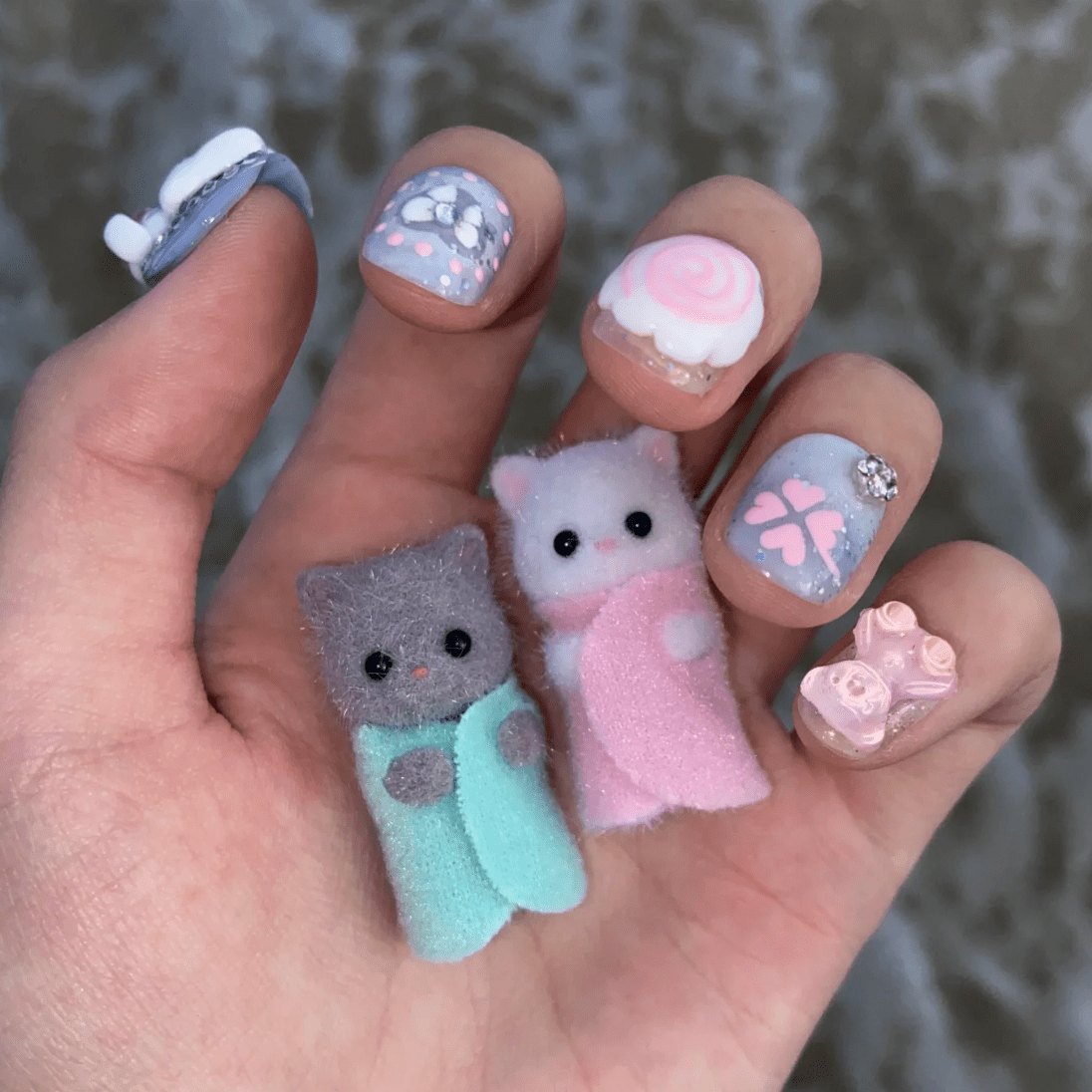 Handmade Y2K Doro Cat Clover 3D Press on Nails Short False Nail