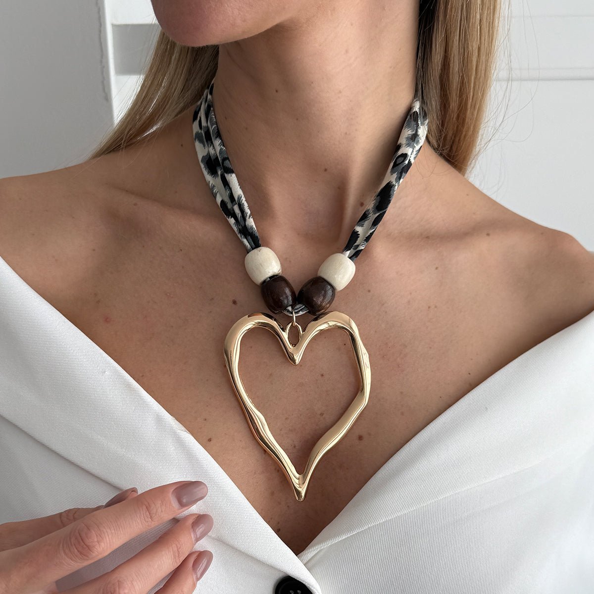 Heart Pendant Wooden Beads Leopard Print Chiffon Choker Necklace - ArtGalleryZen
