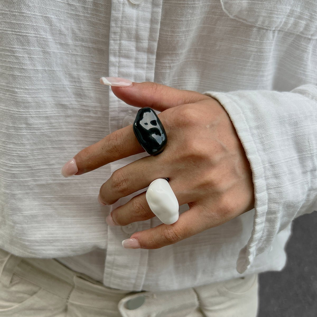 Irregular Chunky Black And White Resin Ring - ArtGalleryZen