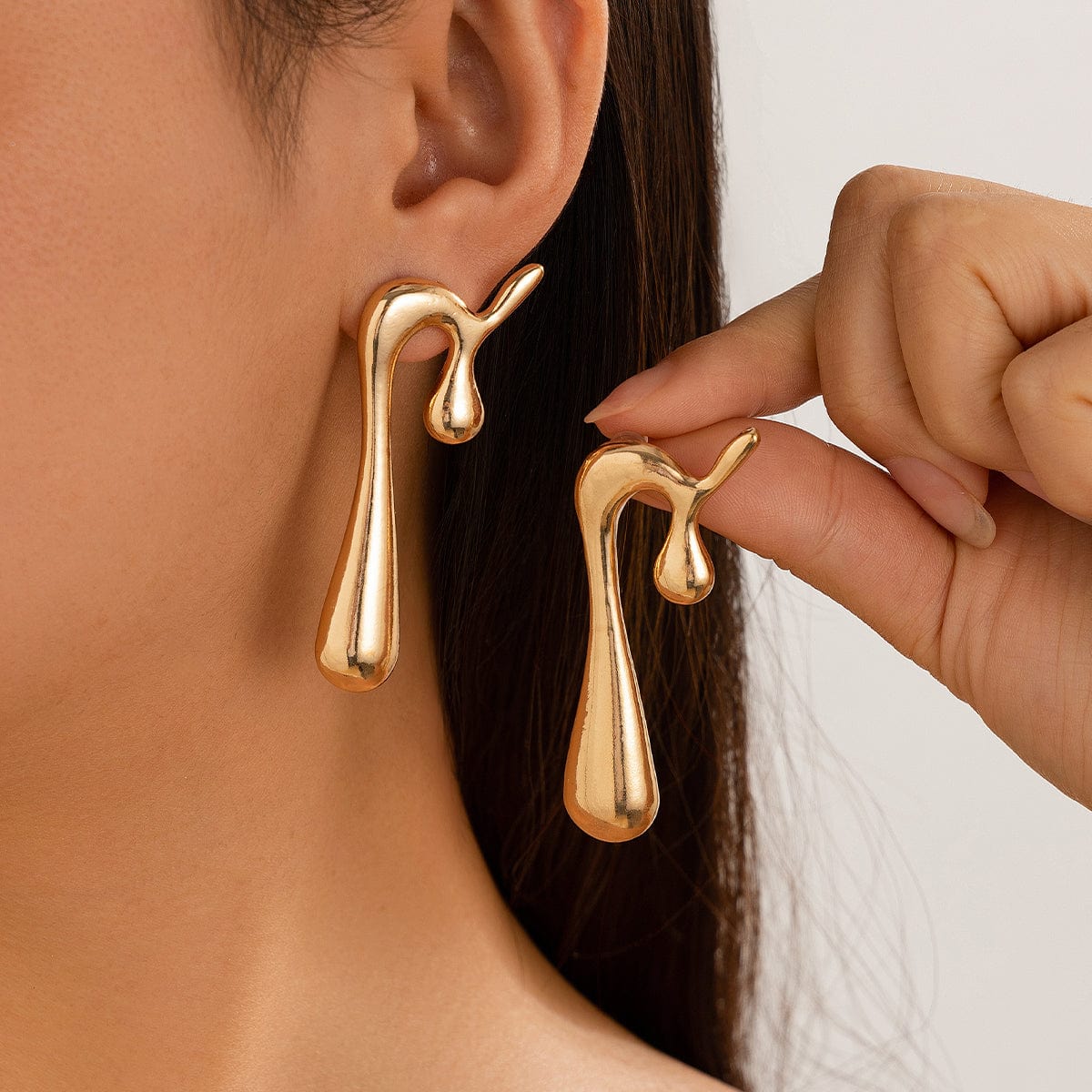 Irregular Flow Waterdrop Stud Earrings