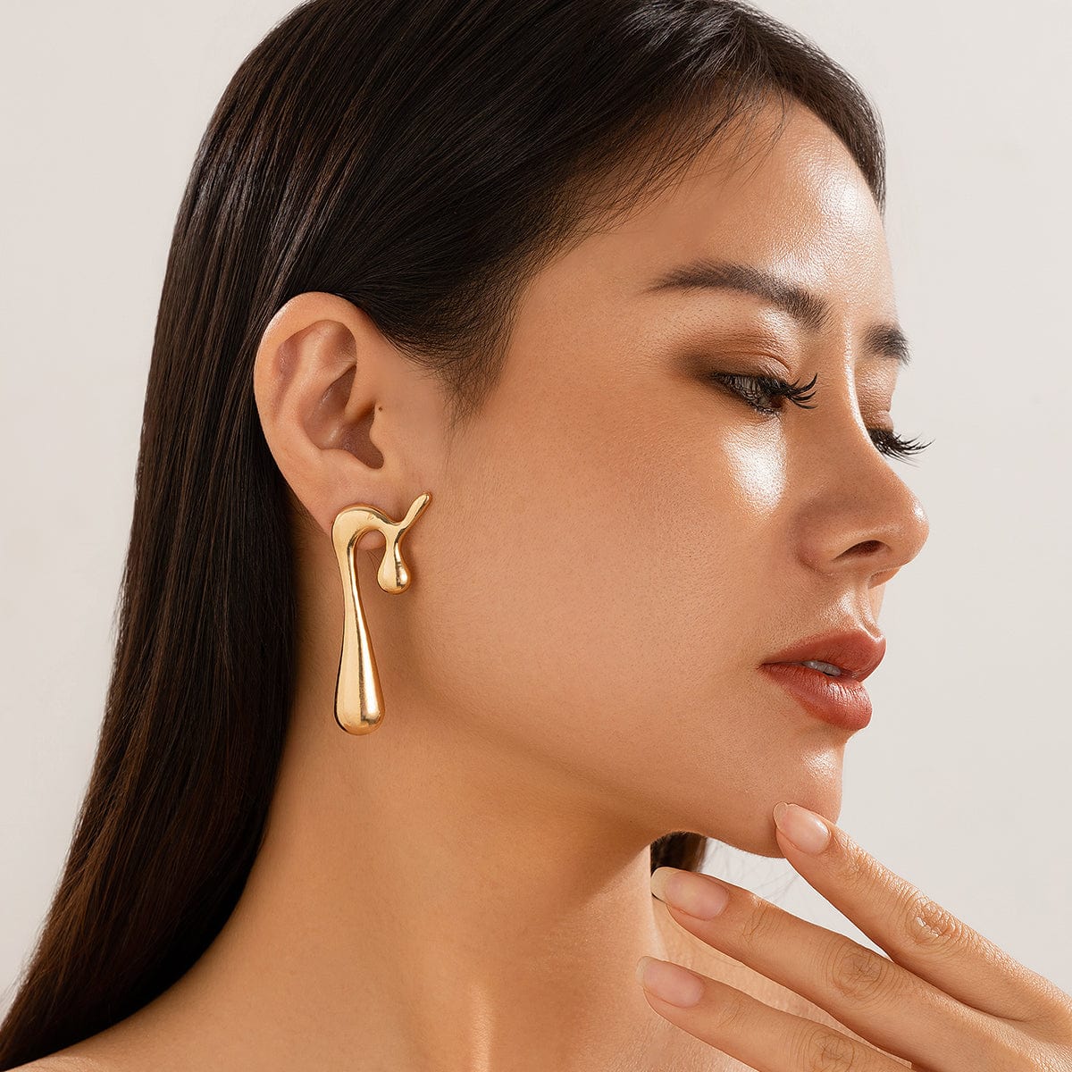 Irregular Flow Waterdrop Stud Earrings