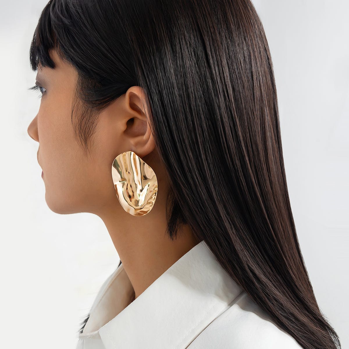 Irregular Pleated Oval Stud Earrings - ArtGalleryZen