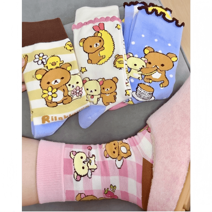 Kawaii 4 Pieces Rilakkuma Strawberry Mid Calf Socks Set - ArtGalleryZen