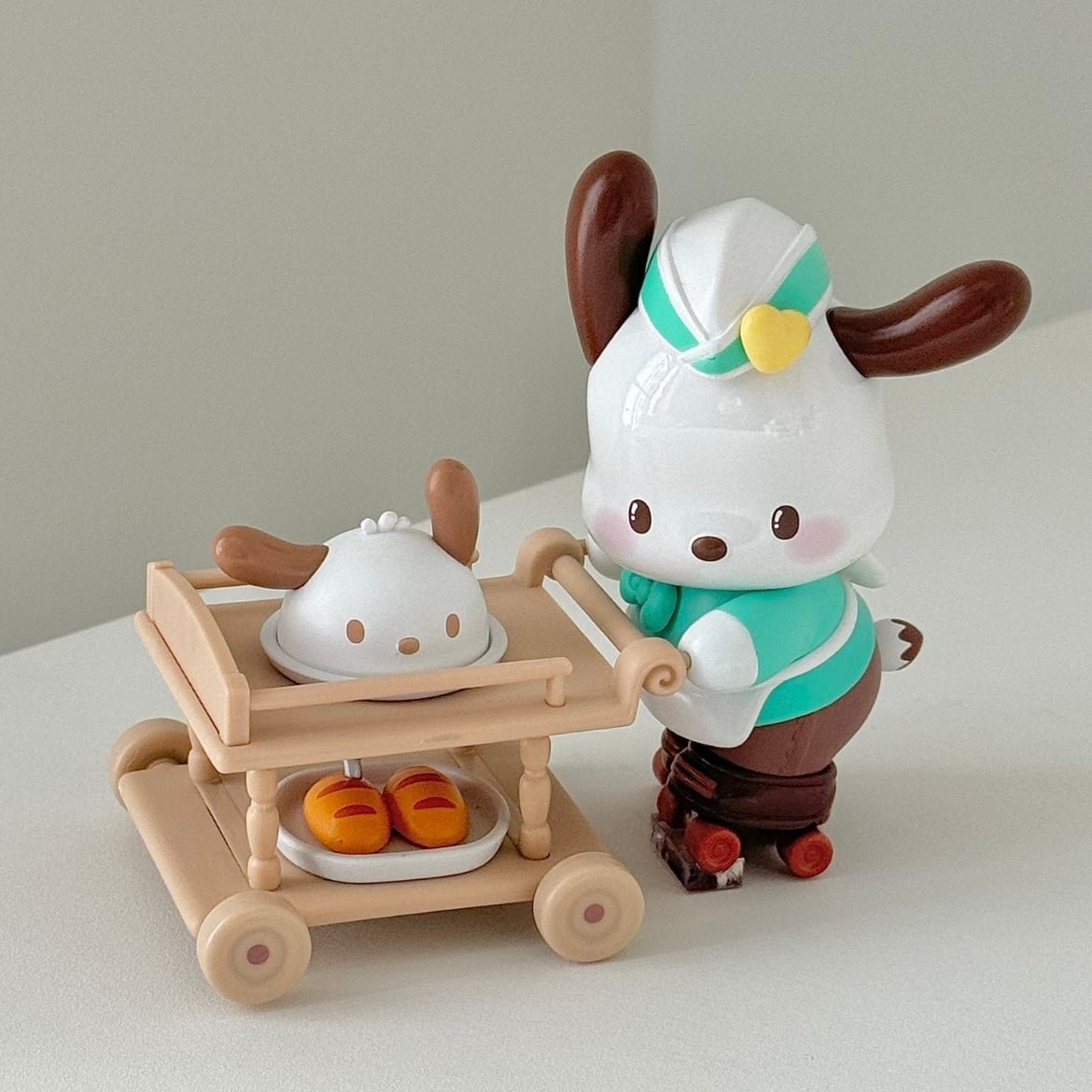 Kawaii Cartoon Characters Roller Skating Restaurant Series Blind Box - ArtGalleryZen