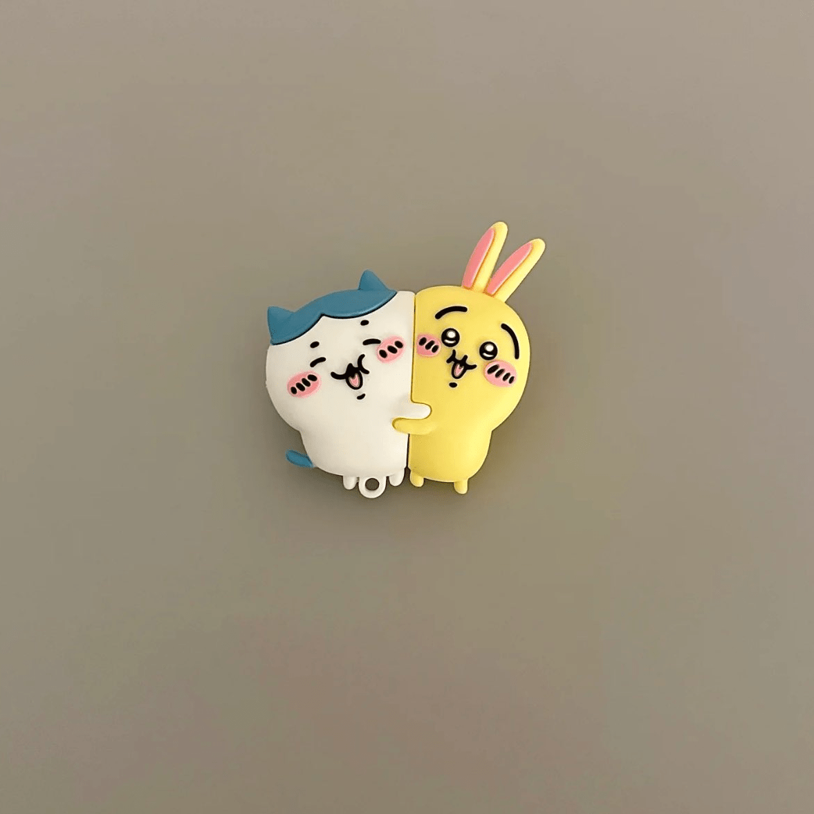 Kawaii Hugging Chiikawa AirPods Earphone Case - ArtGalleryZen