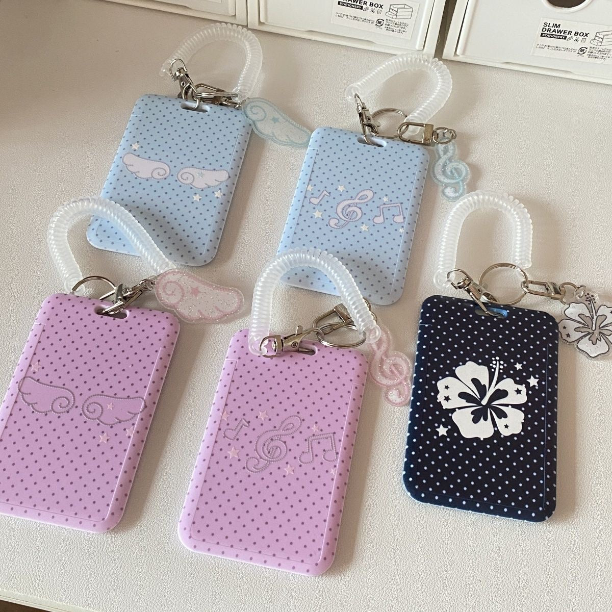 Kawaii Polka Dot Angel Wing Resin Photocard Holder Keychain - ArtGalleryZen