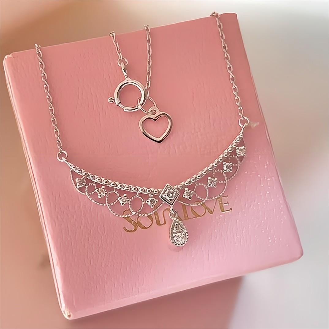 Lace Hollowed-out Pattern Cubic Zirconia Inlaid Chain Necklace - ArtGalleryZen