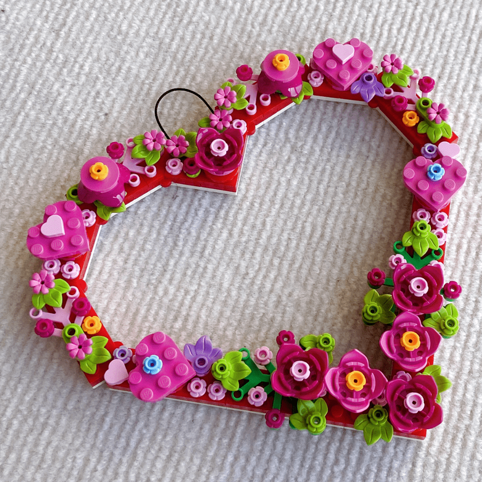 LEGO Floral Heart Building Bricks - ArtGalleryZen