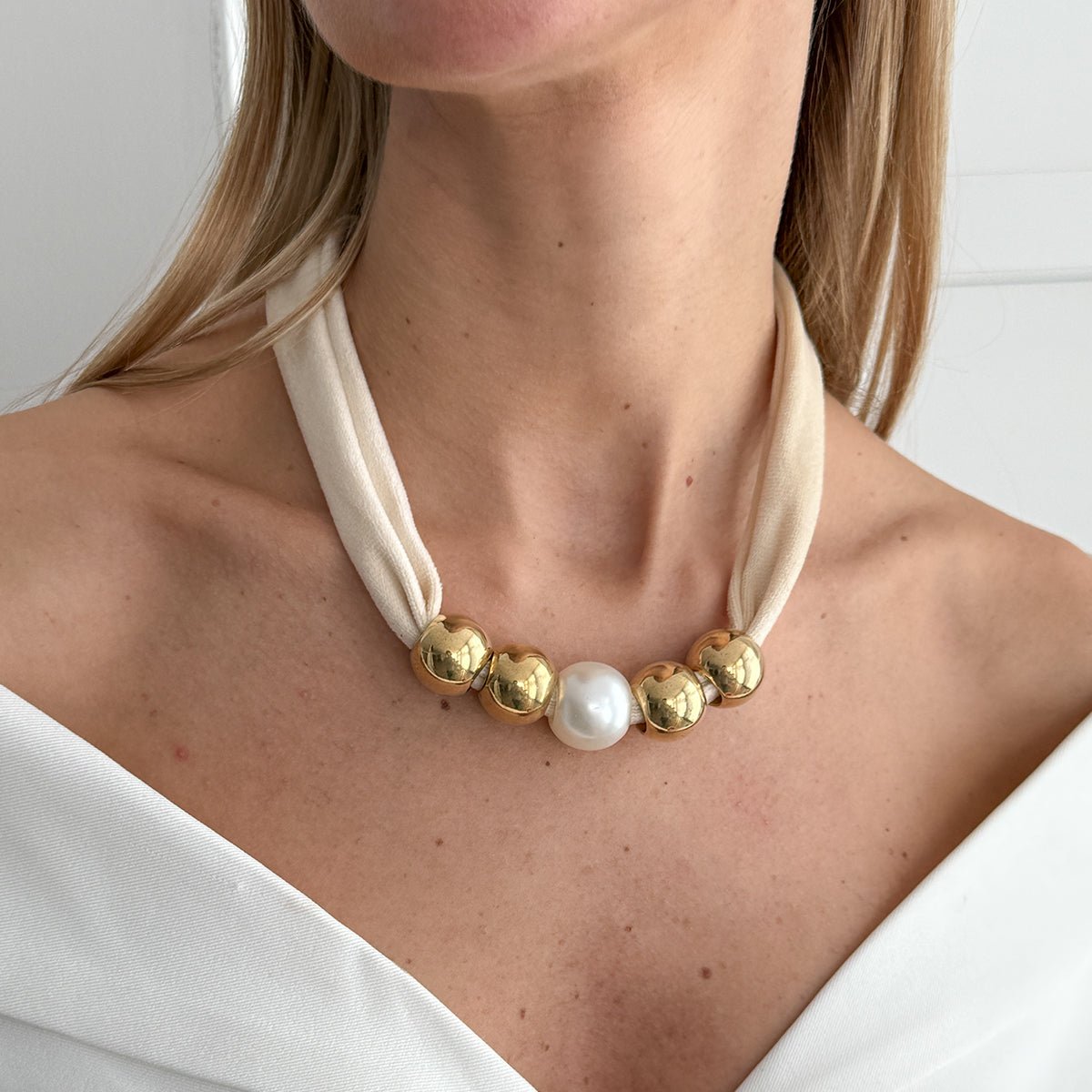 Leopard Print Velvet Choker Pearl Beaded Gold Tone Retro Y2K Necklace - ArtGalleryZen